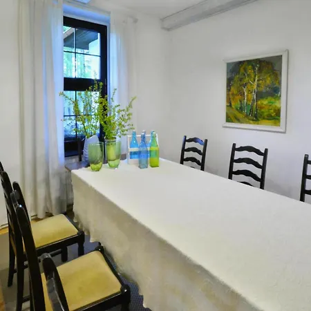 Comfortable Holiday Villa With Fireplace, Garden فيلة