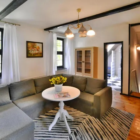 Comfortable With Fireplace, Garden * Pollnow