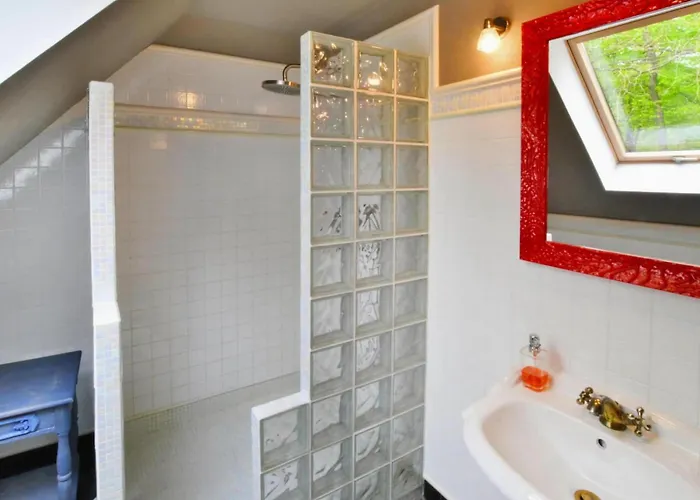 Villa Comfortable With Fireplace, Garden Pollnow