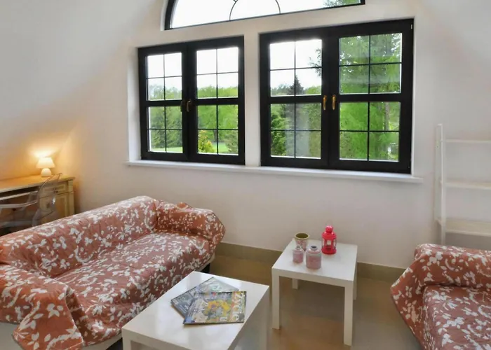 빌라 Comfortable With Fireplace, Garden