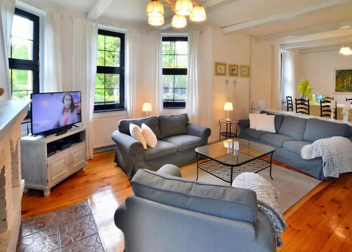 Comfortable With Fireplace, Garden 빌라 *